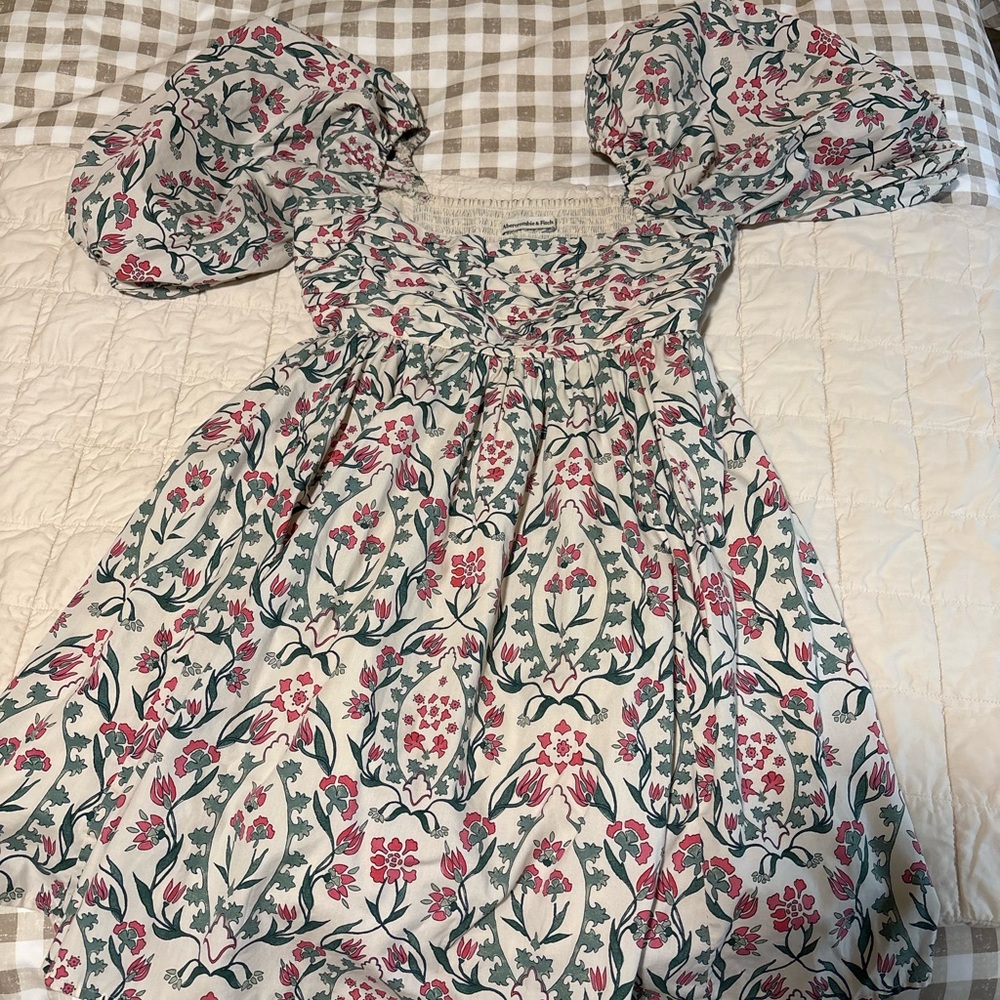 Abercrombie Floral Puff Sleeve Dress